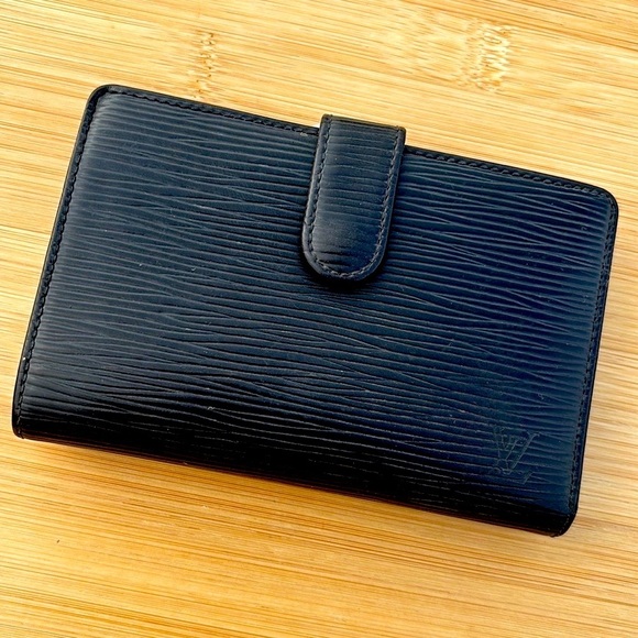 Louis Vuitton Vintage Black Epi Leather Wallet Silver Tone Kiss Lock Luxury - Picture 2 of 16